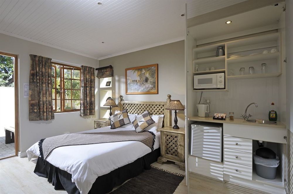 Algoa Guest House Summerstrand Port Elizabeth Exterior photo