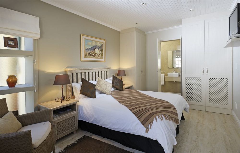 Algoa Guest House Summerstrand Port Elizabeth Exterior photo