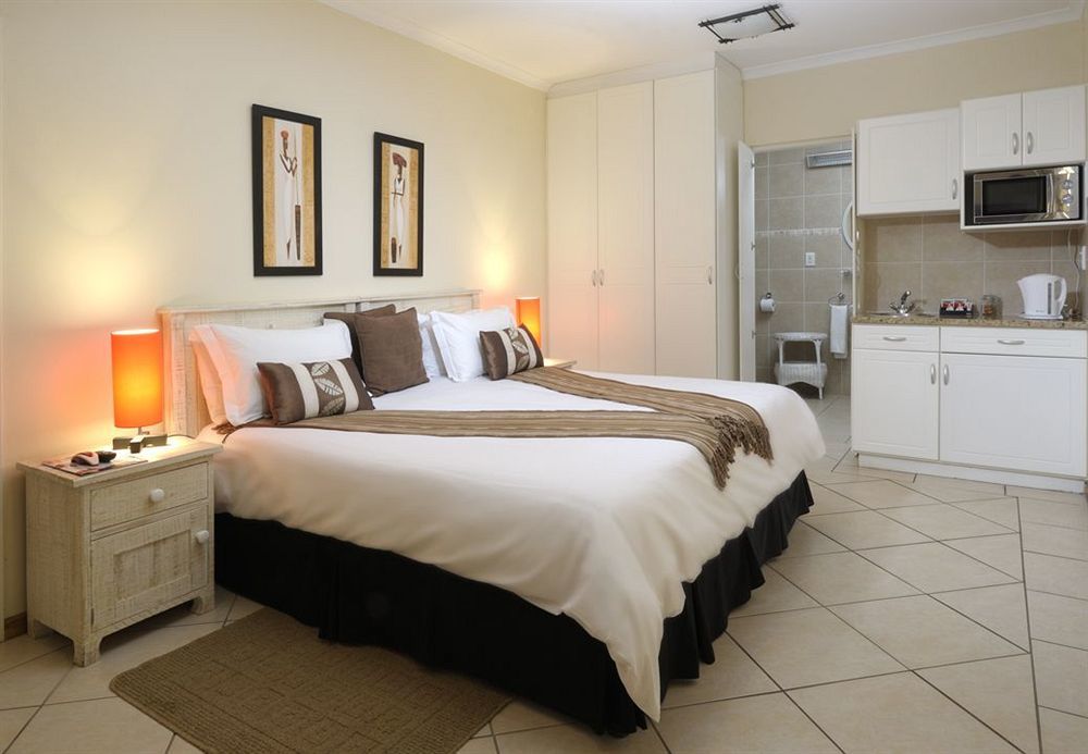 Algoa Guest House Summerstrand Port Elizabeth Exterior photo