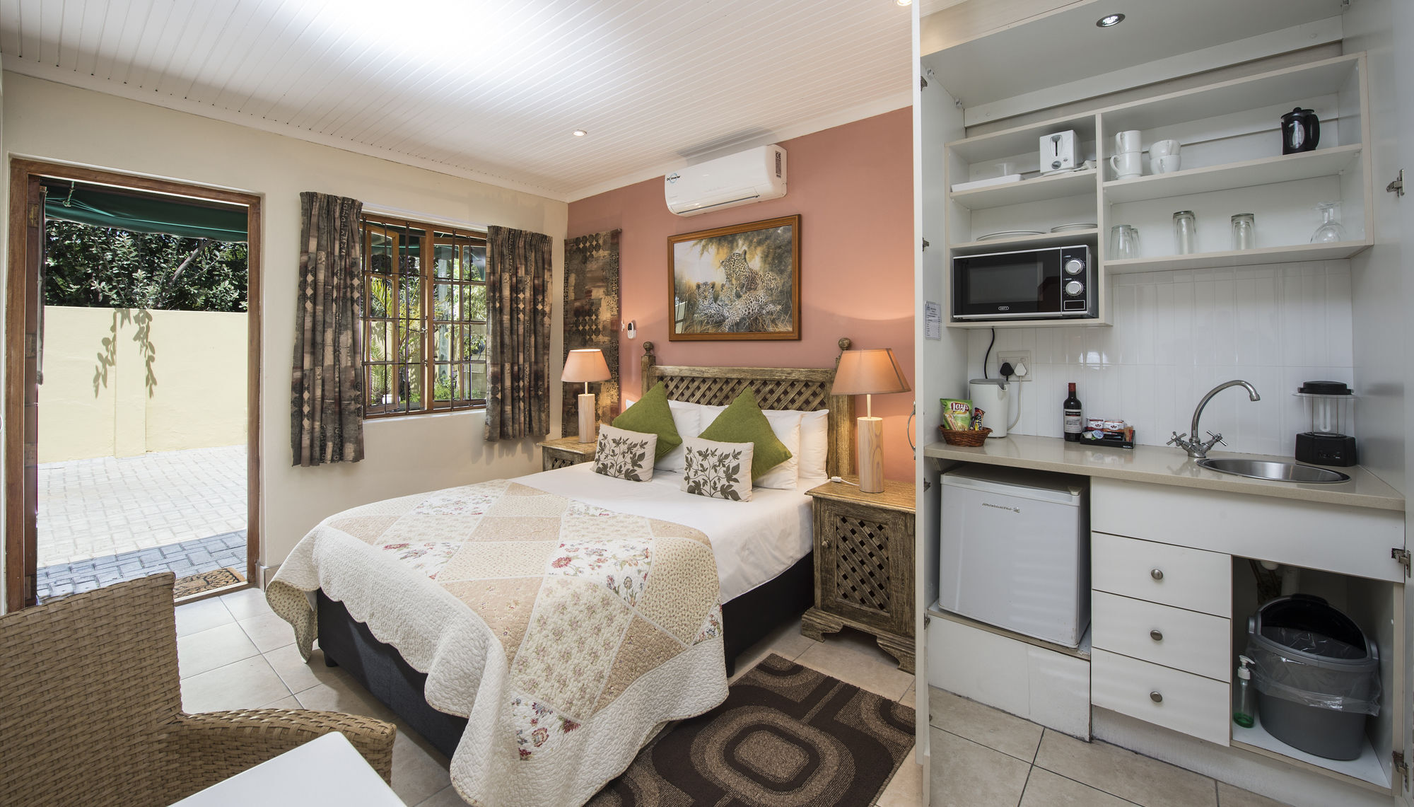 Algoa Guest House Summerstrand Port Elizabeth Exterior photo