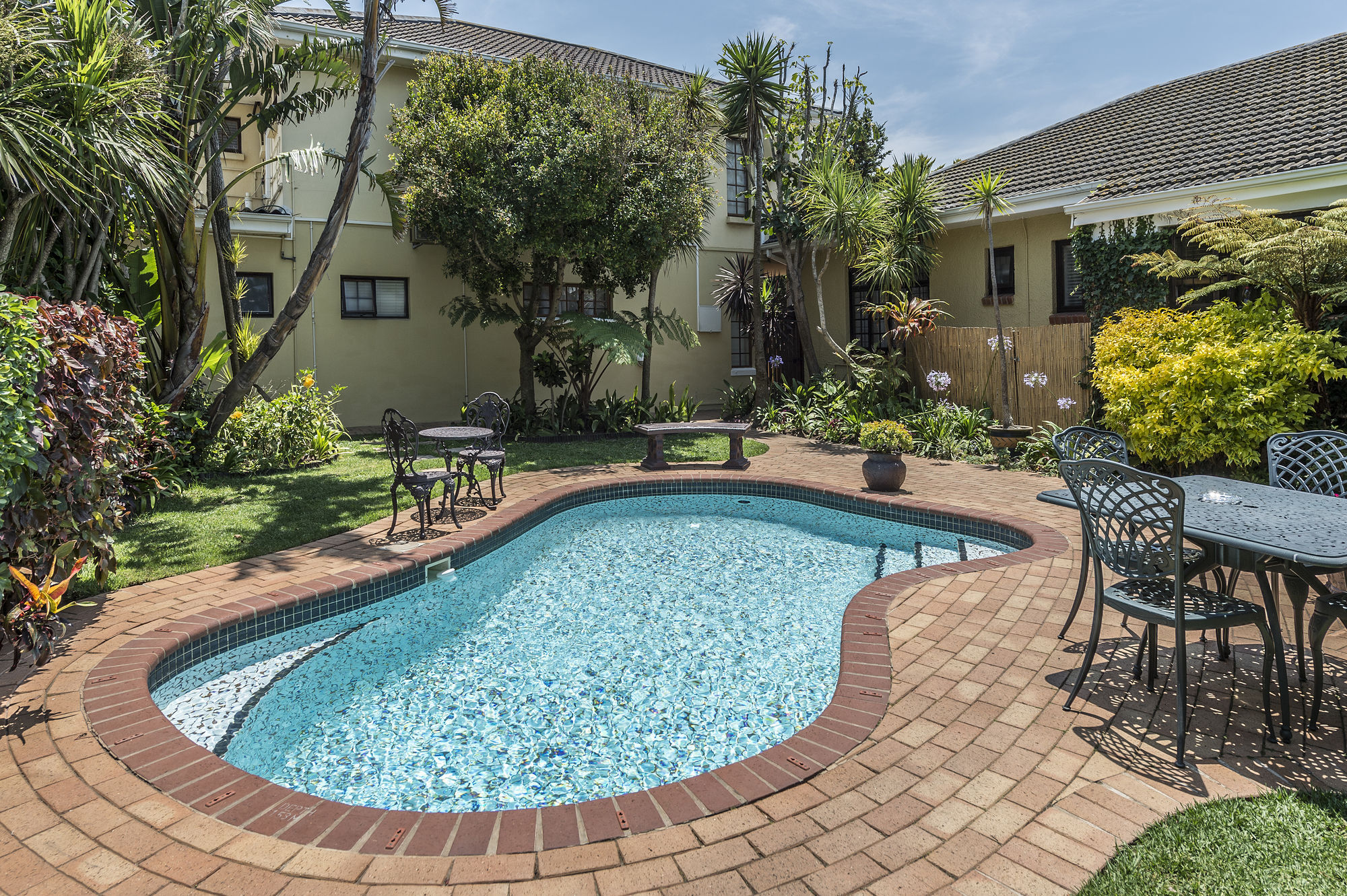 Algoa Guest House Summerstrand Port Elizabeth Exterior photo